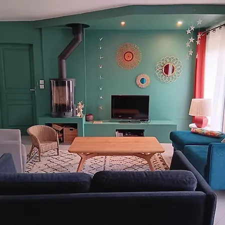 Pape Clement, Maison Avec Piscine. Villa
