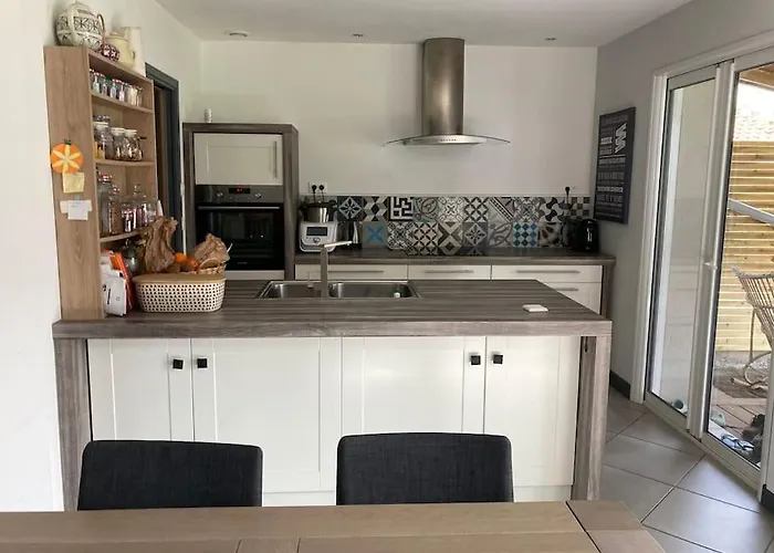 Pape Clement, Maison Avec Piscine. * Pessac